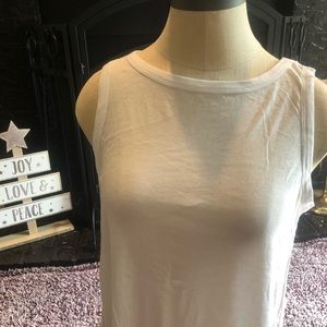 Loft Sexy Split back Tee